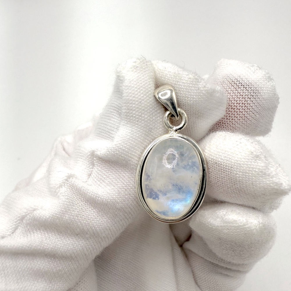 Genuine Oval Cabochon Rainbow Moonstone .925 Sterling Silver Pendant - Picture 13 of 16